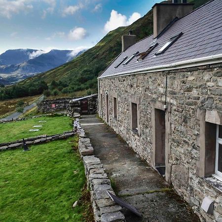 Snowdonia Mountain Hostel Bethesda Buitenkant foto