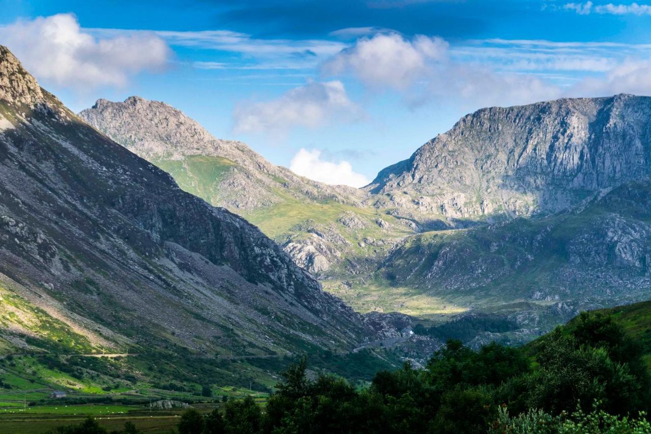 Snowdonia Mountain Hostel Bethesda Buitenkant foto
