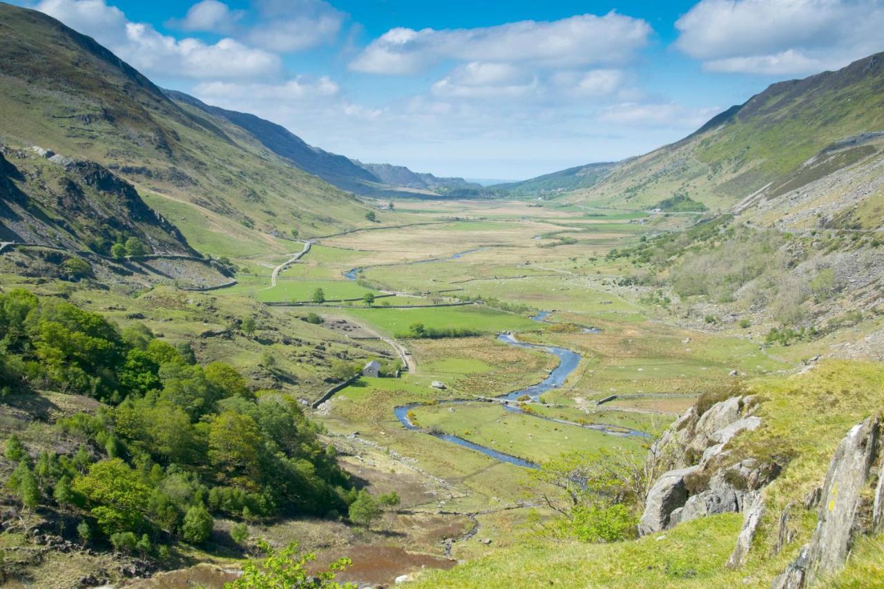 Snowdonia Mountain Hostel Bethesda Buitenkant foto